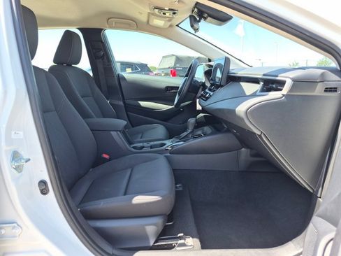 Used 2024 Toyota Corolla LE FWD image 19