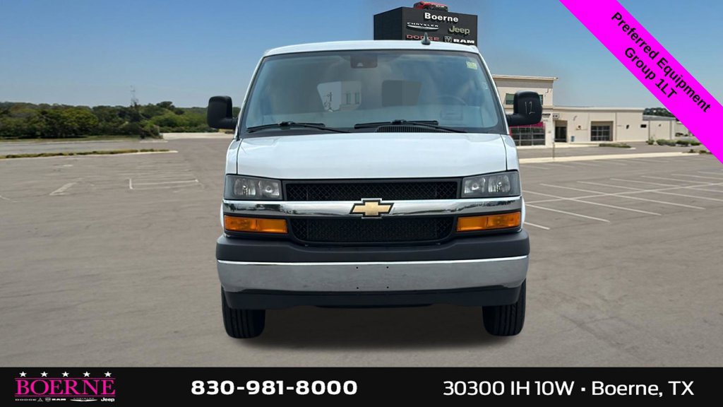 Used 2025 Chevrolet Express 3500 LT w/ LT Preferred Equipment Group RWD image 8