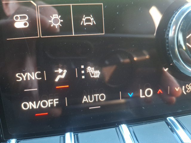 New 2027 GMC Terrain Elevation w/ Elevation Premium Package AWD/4WD image 23