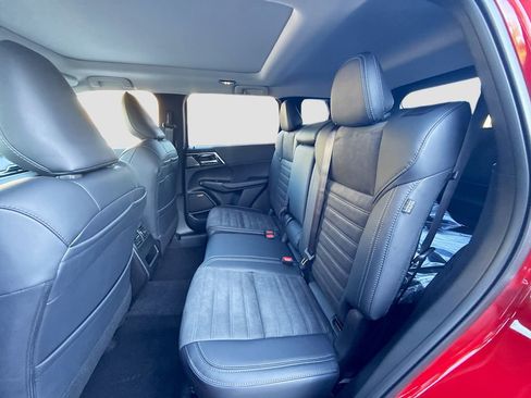 New 2026 Mitsubishi Outlander SE image 26