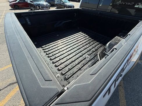 Used 2023 Toyota Tacoma TRD Off-Road AWD/4WD image 32