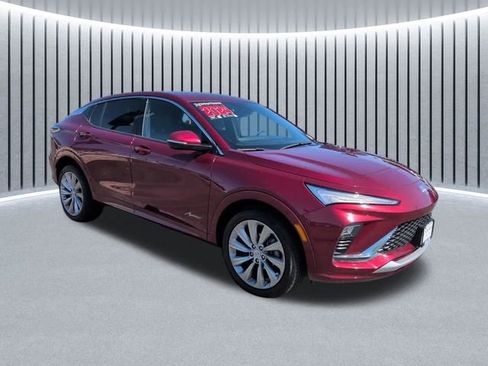 Certified 2024 Buick Envista Sport Touring FWD image 2
