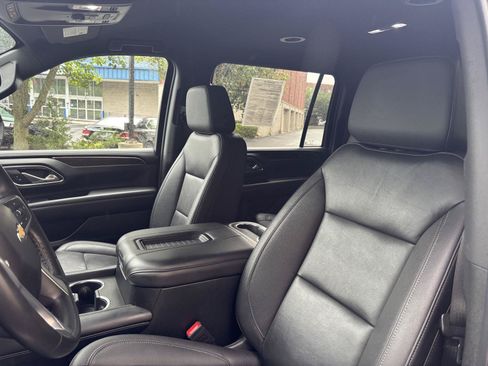 Used 2024 Chevrolet Suburban LT AWD/4WD image 10