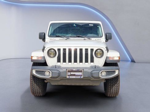 Used 2020 Jeep Wrangler Unlimited Sahara AWD/4WD image 2