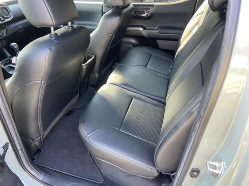 Used 2023 Toyota Tacoma TRD Sport w/ TRD Premium Sport Package RWD image 20