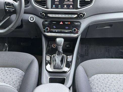 Used 2019 Hyundai Ioniq SEL FWD image 15