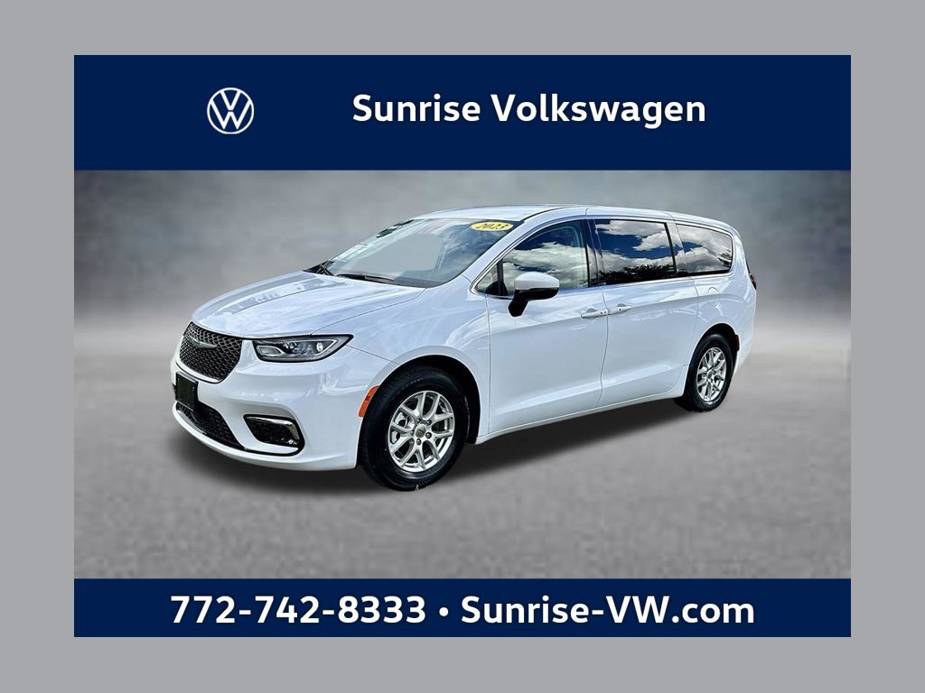 Used 2023 Chrysler Pacifica Touring-L FWD 360° Tour
