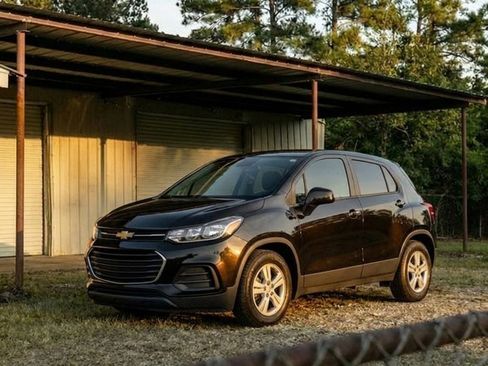 Used 2016 Chevrolet Trax LS FWD image 2