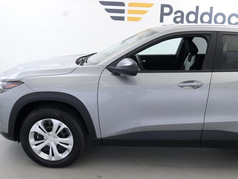 Used 2024 Chevrolet Trax LS image 4