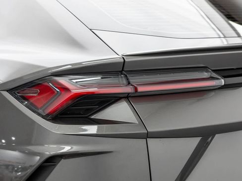 Used 2022 Lamborghini Urus image 71