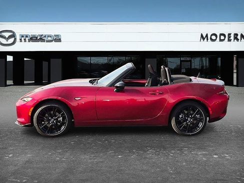 New 2026 MAZDA MX-5 Miata Club w/ Interior Package RWD image 37