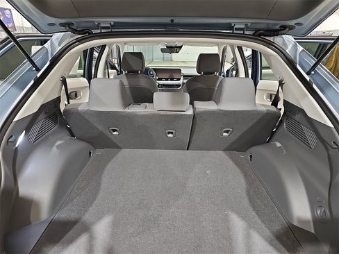 New 2026 Hyundai Ioniq 5 SE image 12