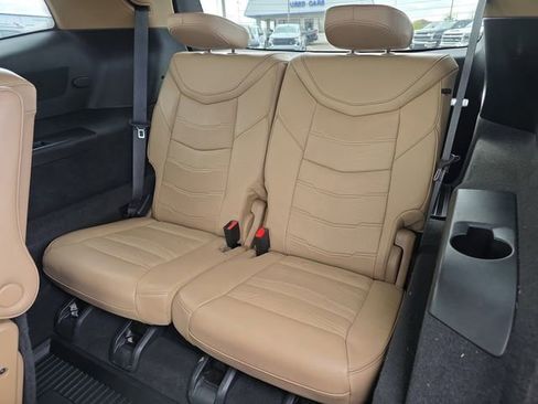 Used 2024 Cadillac XT6 Premium Luxury w/ Platinum Package image 12