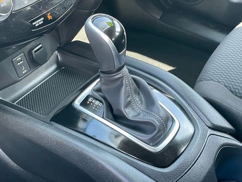 Used 2018 Nissan Rogue Sport S w/ S Appearance Package AWD/4WD image 23