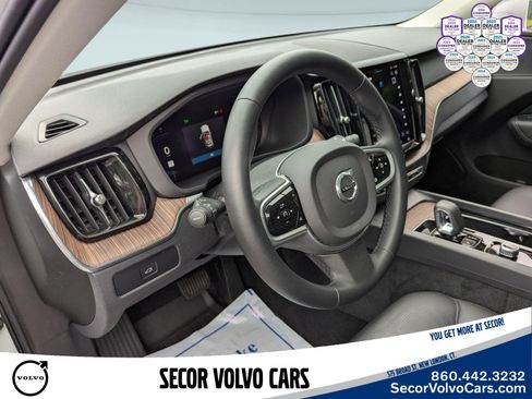 Certified 2023 Volvo XC60 B5 Plus w/ Climate Package AWD/4WD image 10