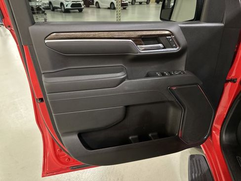 Used 2023 GMC Sierra 1500 Elevation image 17