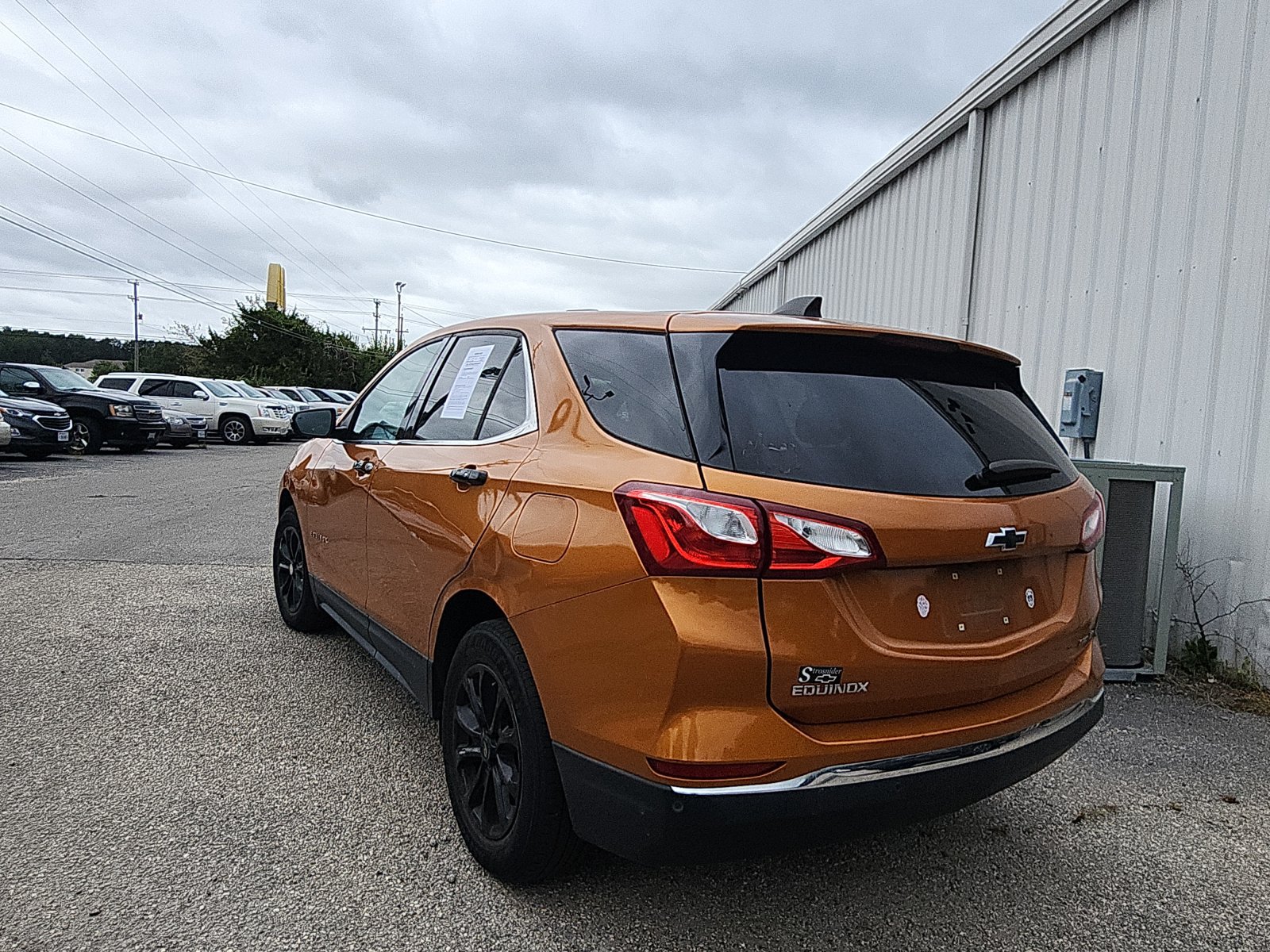 Used 2018 Chevrolet Equinox LT AWD/4WD image 3