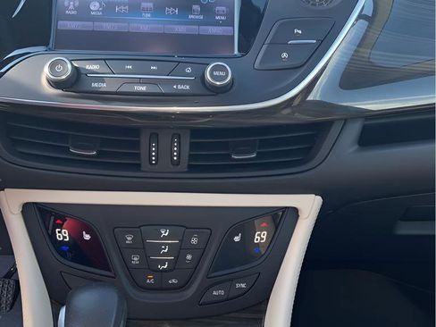 Used 2020 Buick Envision Preferred image 11