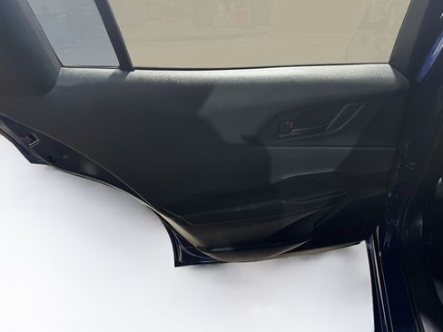Used 2025 Toyota Prius LE FWD image 27