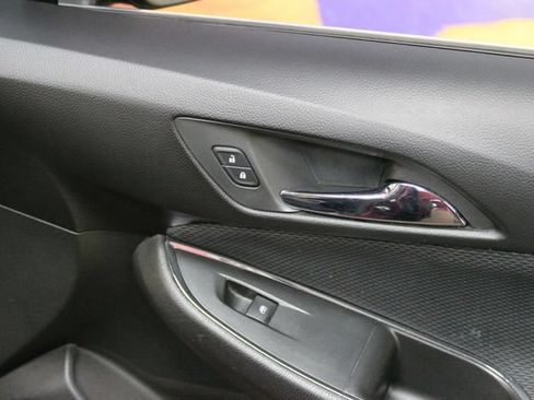 Used 2016 Chevrolet Cruze LT FWD image 9