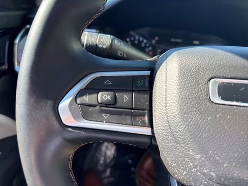 Certified 2022 Jeep Compass Limited image 30