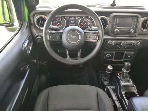 Used 2019 Jeep Wrangler Unlimited Sport AWD/4WD image 16
