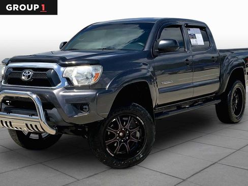 Used 2014 Toyota Tacoma PreRunner w/ SR5 Package RWD image 1