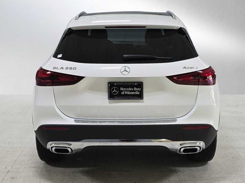 Used 2026 Mercedes-Benz GLA 250 4MATIC image 5
