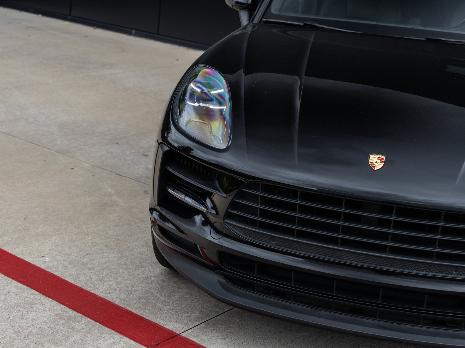 Certified 2019 Porsche Macan S AWD/4WD image 19