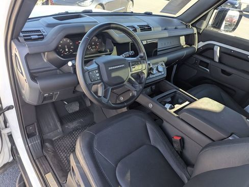 Used 2024 Land Rover Defender 90 X-Dynamic SE image 14