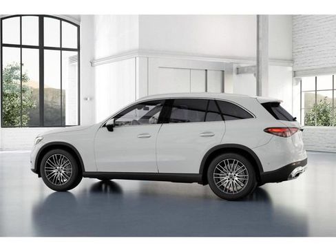 New 2026 Mercedes-Benz GLC 300 4MATIC image 32
