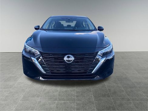 Used 2025 Nissan Sentra SV w/ All-Weather Package image 9