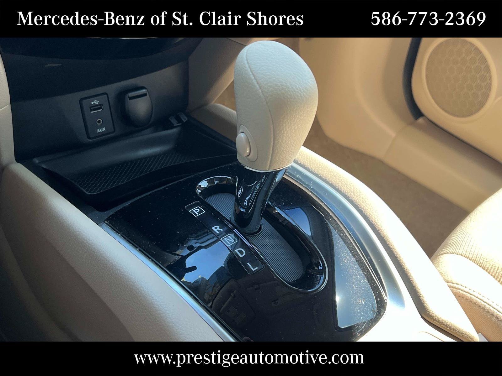 Used 2015 Nissan Rogue SV FWD image 27