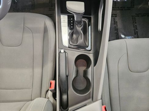 Used 2024 Hyundai Elantra SEL image 19