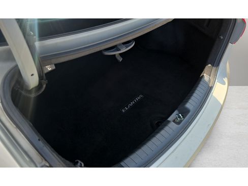 Used 2017 Hyundai Elantra Value Edition w/ Cargo Package FWD image 9