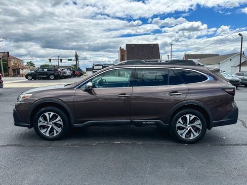 Used 2021 Subaru Outback Touring w/ Popular Package #2 AWD/4WD image 4