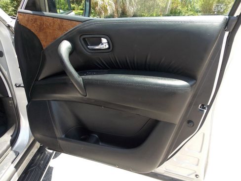 Used 2021 Nissan Armada SL w/ Captain's Chairs Package AWD/4WD image 19