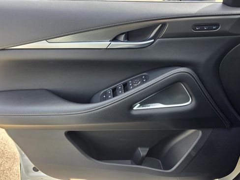 Used 2025 INFINITI QX60 Luxe w/ Black Edition image 11