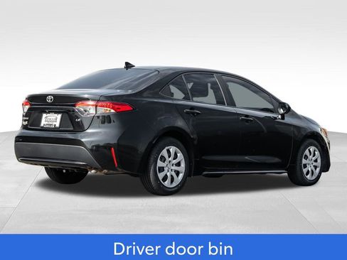 Used 2021 Toyota Corolla LE image 7