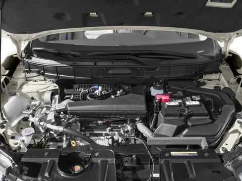 Used 2018 Nissan Rogue SV w/ Premium Package FWD image 10