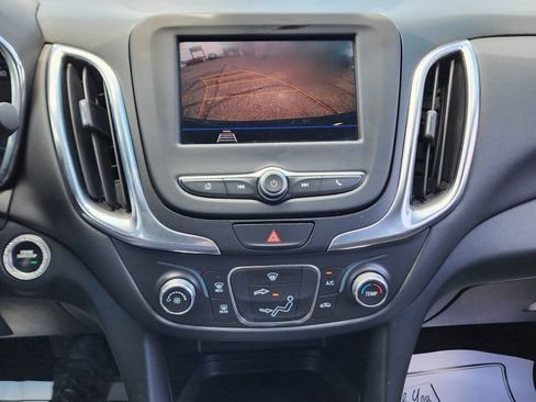 Used 2021 Chevrolet Equinox LT FWD image 14