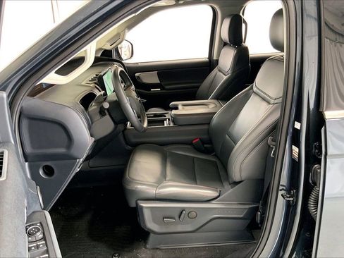 Used 2025 Ford Expedition Max Active RWD image 15