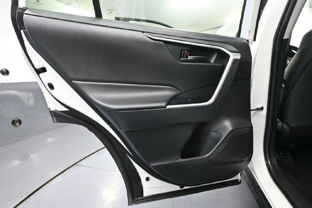 Used 2025 Toyota RAV4 LE FWD image 28
