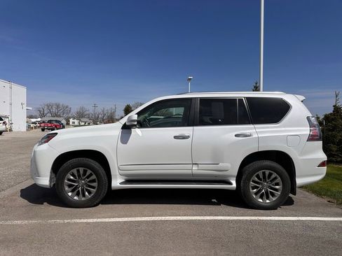Used 2014 Lexus GX 460 Luxury AWD/4WD image 2