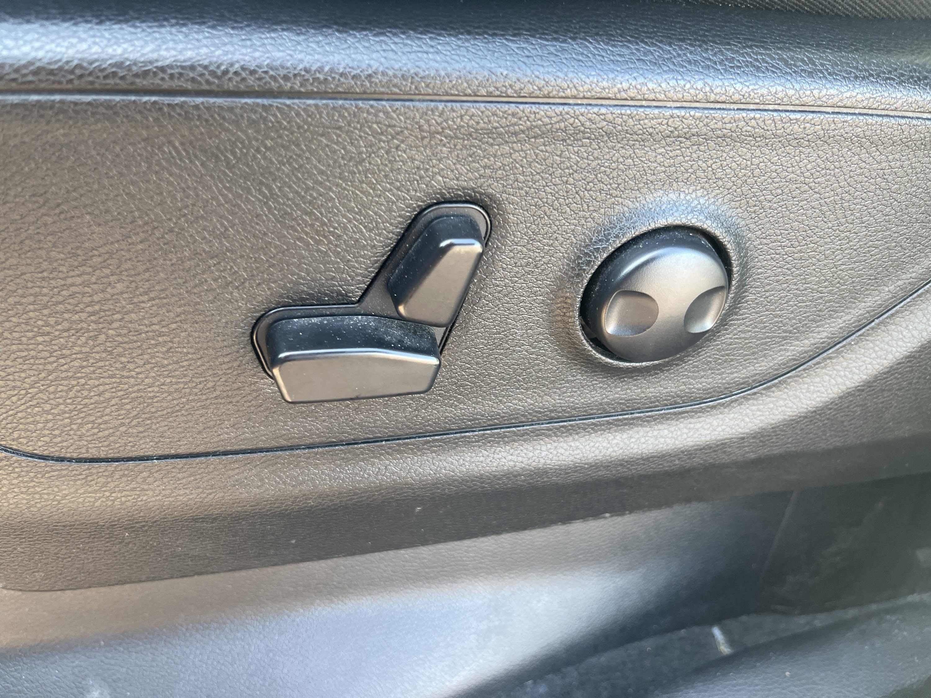 Used 2023 RAM 1500 Big Horn AWD/4WD image 12