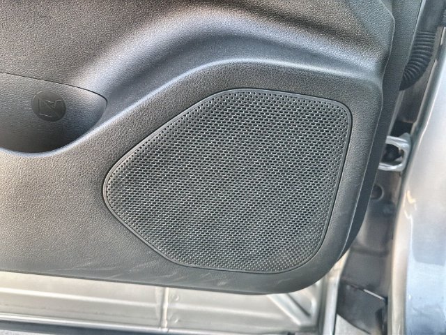 Used 2024 Nissan Rogue SV FWD image 23