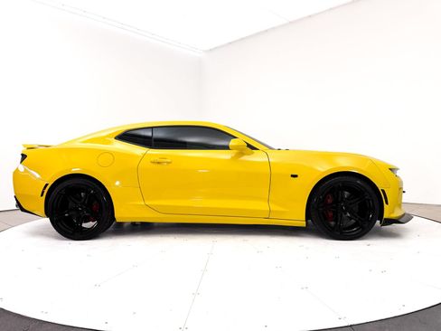 Used 2017 Chevrolet Camaro SS RWD image 37