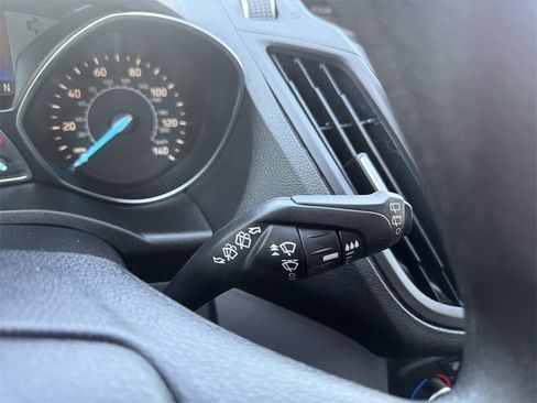 Used 2018 Ford Escape SE image 24