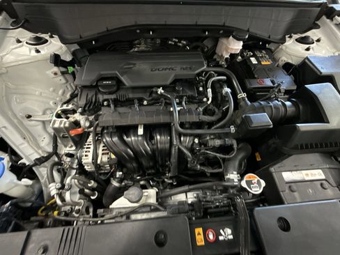 Certified 2024 Hyundai Kona SEL AWD/4WD image 28