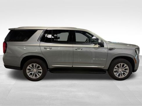 Certified 2025 GMC Yukon Denali image 8